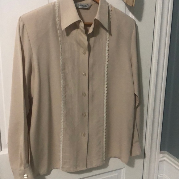 Vintage oatmeal blouse - Picture 2 of 5